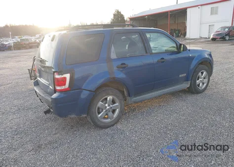 2008 Ford Escape Xlt z USA, uszkodzony, nr VIN 1FMCU031X8KB92996